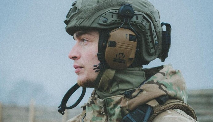 Назар Грабар відповів, як реагує на хейт через своє звільнення в запас ЗСУ