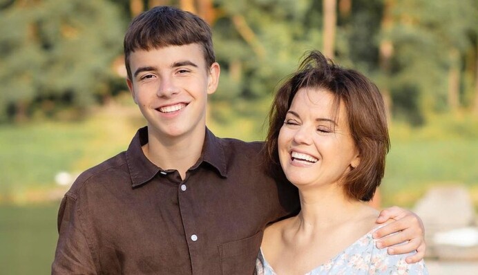 Живем в другие времена: Маричка Падалко рассказала о 17-летнем сыне, который осваивает военный навык