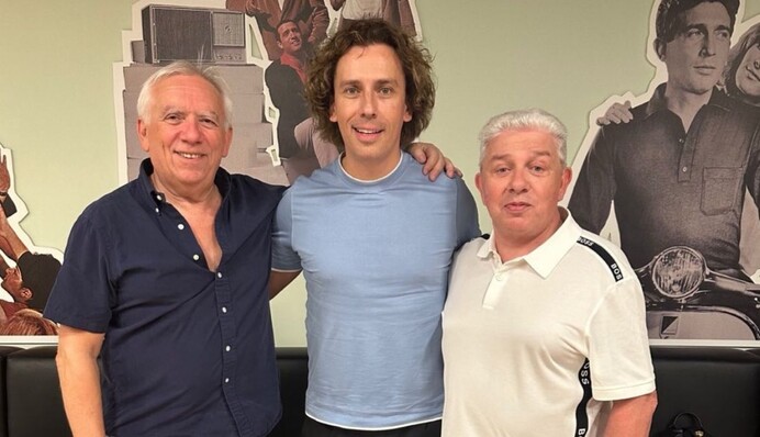 Фірмовий гумор та щемливий смуток: Максим Галкін похвалився фото з відомими українцями