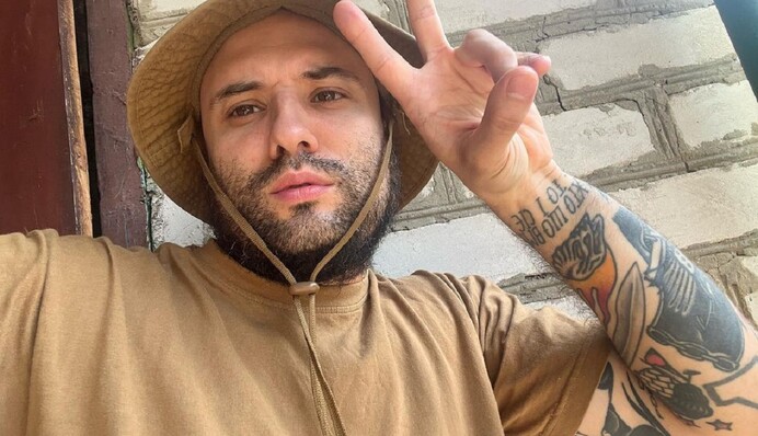 Украинский комик Виктор Розовый, получивший тяжелое ранение на фронте, вышел на связь