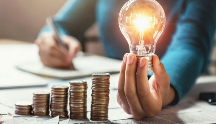 Тарифная нестабильность: что еще подорожает вместе со светом