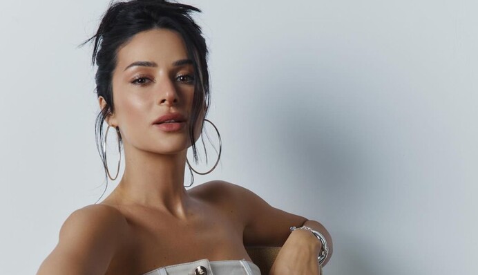 Злата Огнєвіч показала каблучку: співачку вітають із заручинами