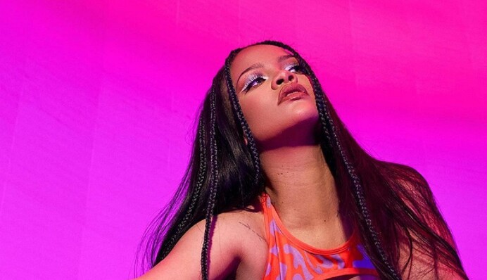 Рианну назвали лучшей сольной певицей: что известно