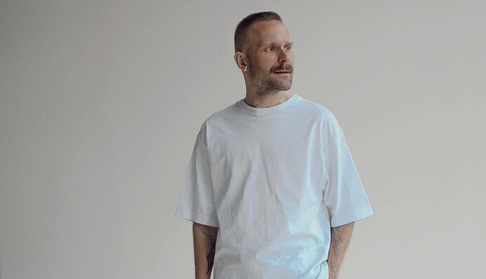 Владимир Завадюк высказался о жизни после каминг-аута и показал романтические фото с любимым