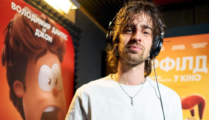 8 годин у черзі: Володимир Дантес розповів, як ходив оновлювати дані у ТЦК