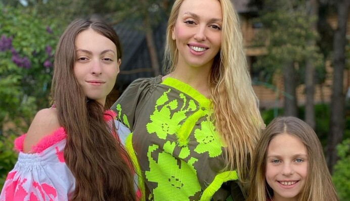 Оля Полякова вирішила повернути молодшу доньку в Україну: співачка пояснила своє рішення