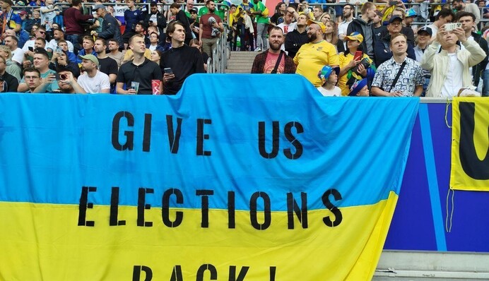 Гра без правил: як футбольні трибуни Євро 2024 стали місцем політичної боротьби