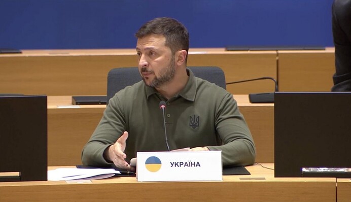 Зеленский предлагает договариваться с Россией через посредников. Это вообще реально?