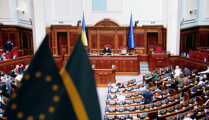 Решение Рады про часы вызвало споры: что возмущает людей