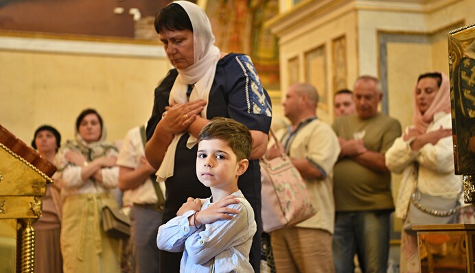 Смесь стыда, позора и манипуляций. Кто блокирует запрет РПЦ в Украине