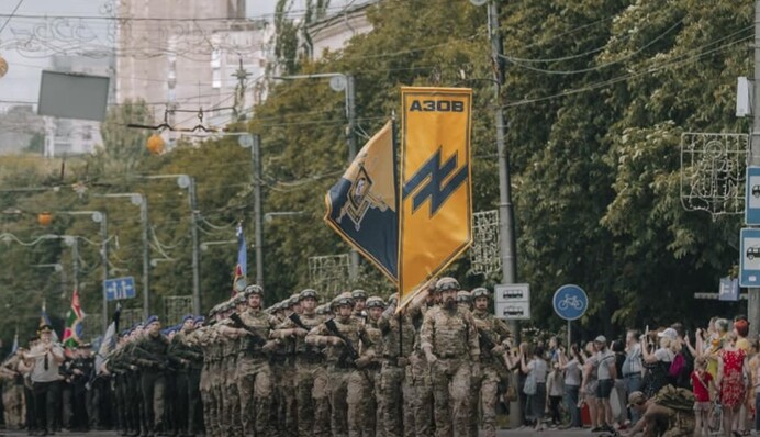 Скоро вам некого будет обменивать. Денис Прокопенко о пленных азовцах и Еленовке