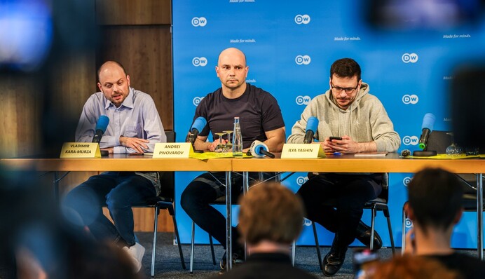 Троянские кони Путина? Чем опасны Украине Яшин, Кара-Мурза и Пивоваров