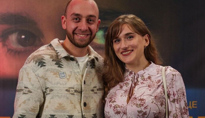 Блогерша Даша Евтух объяснила, почему не взяла фамилию мужа-депутата