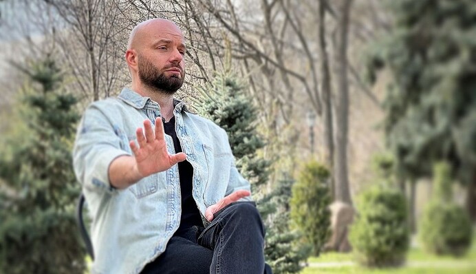 Славе Демину, которого разозлила новость о муже Заворотнюк, показали его новости