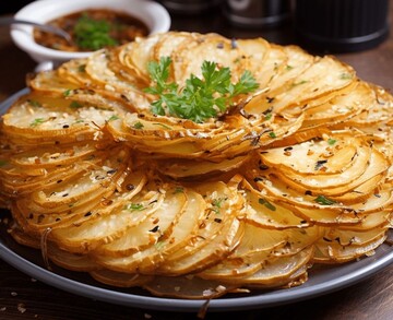 «Картофельная чешуя с оливками»: известный шеф-повар дал рецепт изысканного гарнира