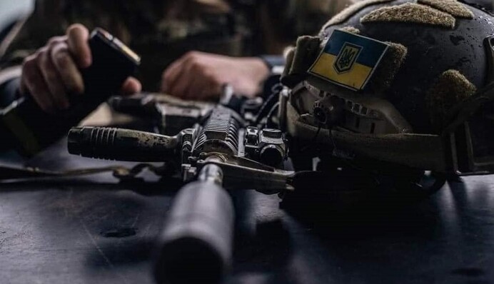 Українці з трофейною зброєю: що тепер законно, а що незаконно зберігати у себе