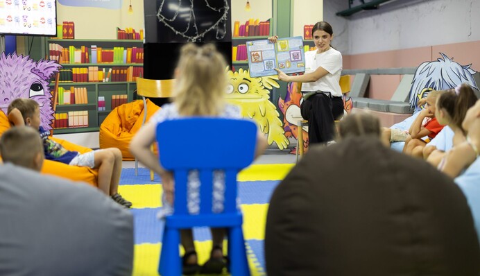 Безопасное обучение: фонды, которые помогают ремонтировать укрытия в школах