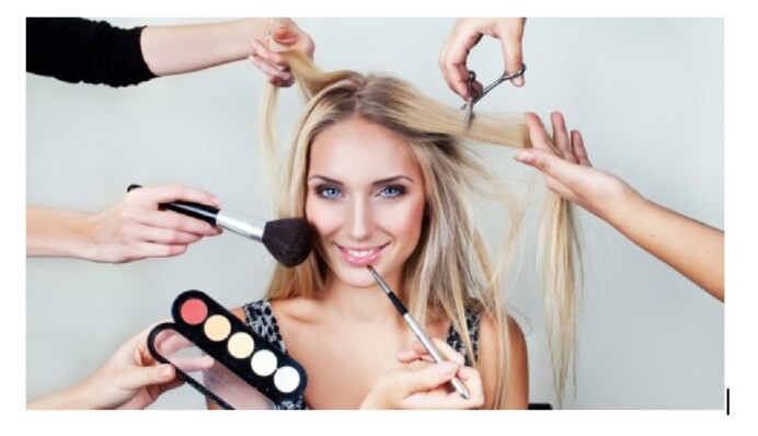 Професійний набір перукаря: що радить мати під рукою Аліна Кузневич