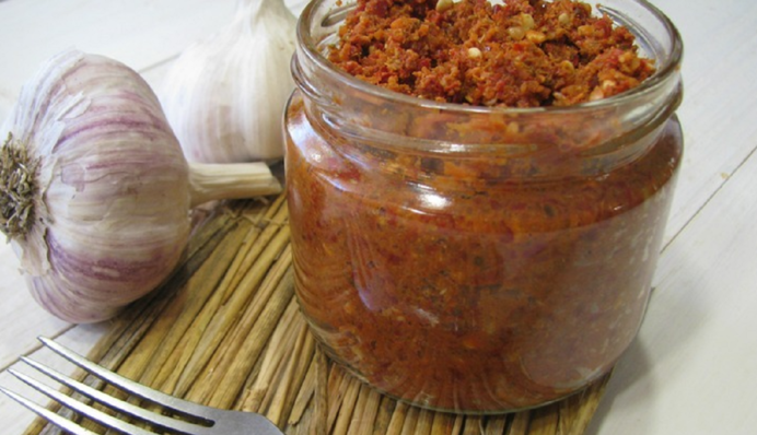 Як приготувати справжню грузинську аджику - найкращий рецепт