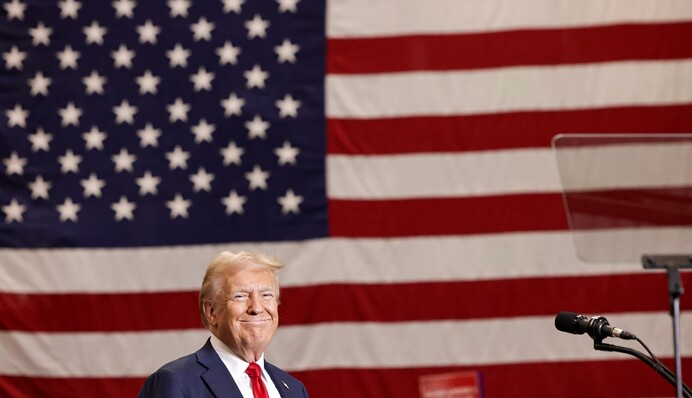 Это так ужасно - потерять поддержку трампистов. Прям кошмар