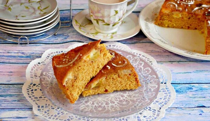 Шарлотка без цукру та борошна - рецепт дієтичної випічки