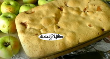 Цей смак ніколи не набридне: рецепт шарлотки від мами Лілії Цвіт