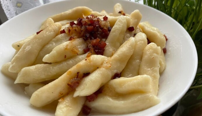 Готуємо українські палюшки - особливий рецепт лінивих вареників