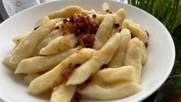 Готуємо українські палюшки - особливий рецепт лінивих вареників