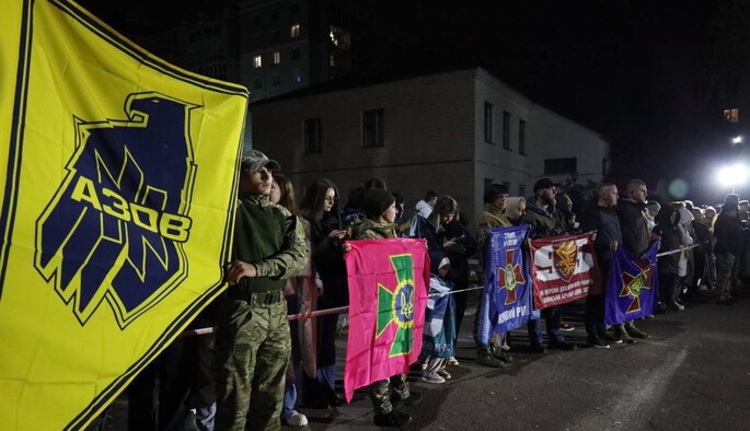 Денис Прокопенко: Во времена тяжелых боев такие новости поднимают боевой дух