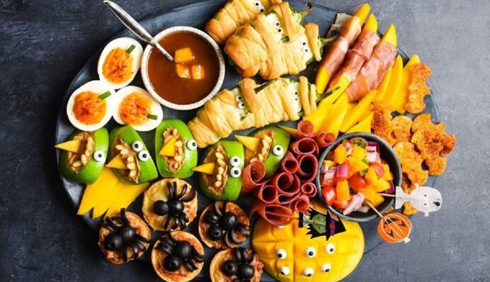 Страшно вкусно: интересные идеи закусок на Хеллоуин