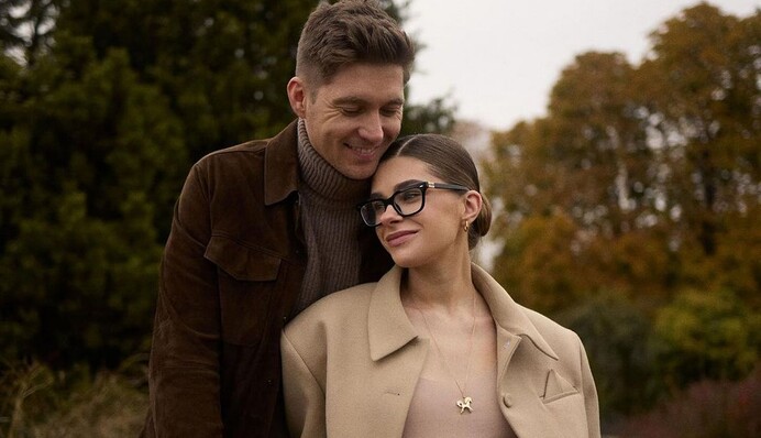 Дружина Остапчука зізналася, чому вони з ведучим півроку приховували стосунки