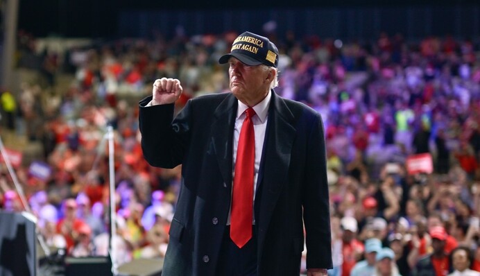 Трамп Всемогутній