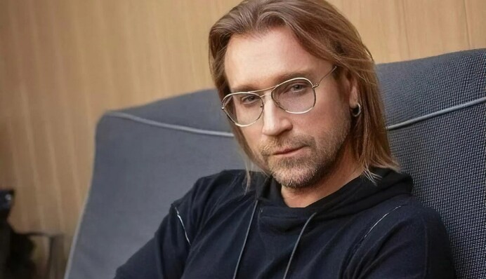 Чи повернеться Олег Винник в Україну? журналіст пояснив проблему співака