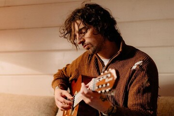 Дантес програв у конкурсі краси неочікуваному музиканту