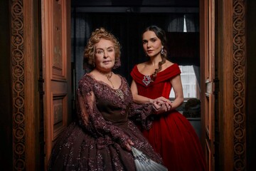 Ада Роговцева після довгої паузи повернулась до зйомок - фото акторки у ролі герцогині