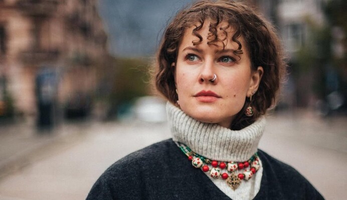 Актриса Даша Легейда рассказала, как поддерживает связь с мужем-военным и что помогает ей держаться