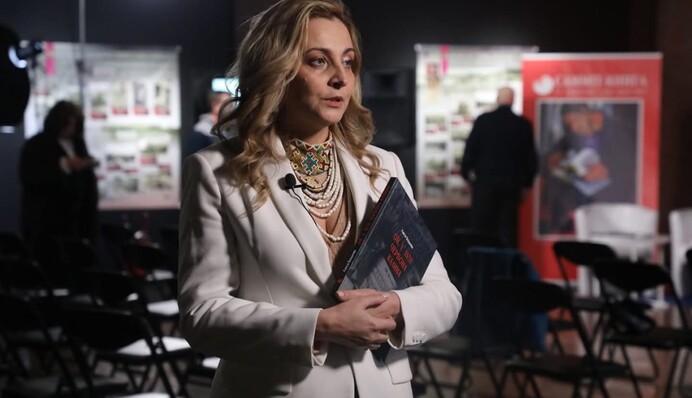 В Киеве представили книгу Леси Башняк (Червинской) «Ой, у лузі червона калина»