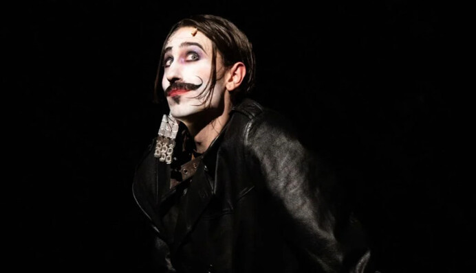 ​Хто такий Ілля Чопоров і чи правда став сенсацією на Заході, заради якої іноземці їдуть в Україну