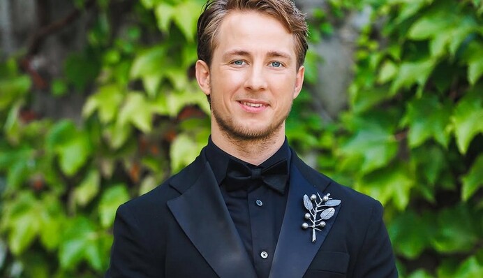 Терен новой стрижкой спровоцировал вопросы о расставании с победительницей 