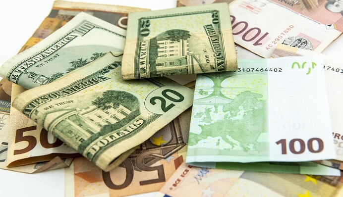 Не тільки Гренландія: чому дешевшає євро, і до чого тут Трамп