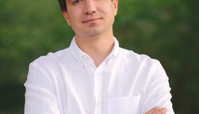 Украинский писатель поддержал Кадочникову и перешел на русский: известное издательство прекратило с ним сотрудничество