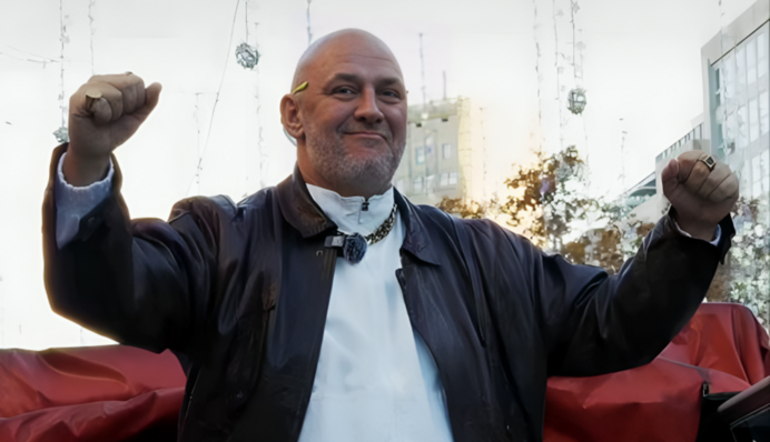 Співака Потапа висміяли з його новим образом Slaviс Balagan — що це він таке придумав