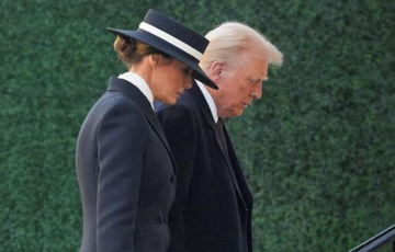 В костюме Мелании Трамп в день инаугурации увидели скорбь