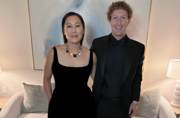 «Вот так выглядит фашизм и плутократия»: Цукерберг со своим счастливым фото нарвался на волну критики