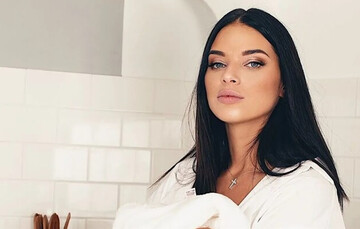 ​Дружина Усика зустрілася з побитою підлітками в Білій Церкві дівчинкою