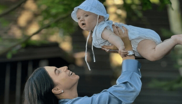 Младшая дочь Усика порадовала родителей большим физическим достижением