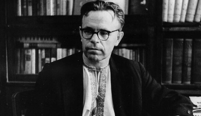 Украинская преподавательница сожгла труд жизни своего покойного брата-лингвиста