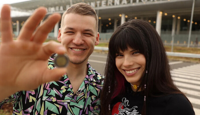 Где сейчас Кирилл Макашов, который был соведущим Мишель Андраде в шоу 