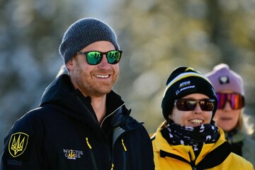 У принца Гарри заметили шеврон бригады Нацгвардии Украины