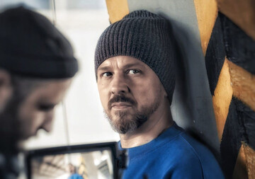 ​Український співак запровадив традицію кидати шапки в зал та вийшов на неймовірну кількість